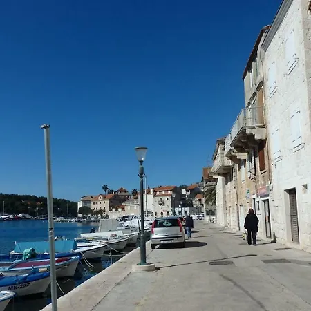 Apartment M&m Milna (Brac)